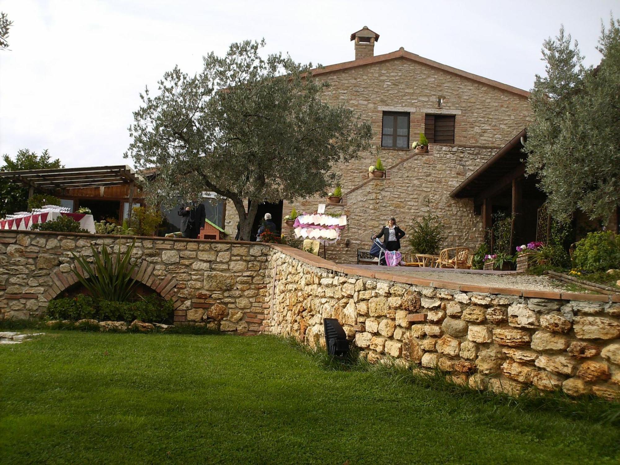Agriturismo La Casella San Terenziano المظهر الخارجي الصورة
