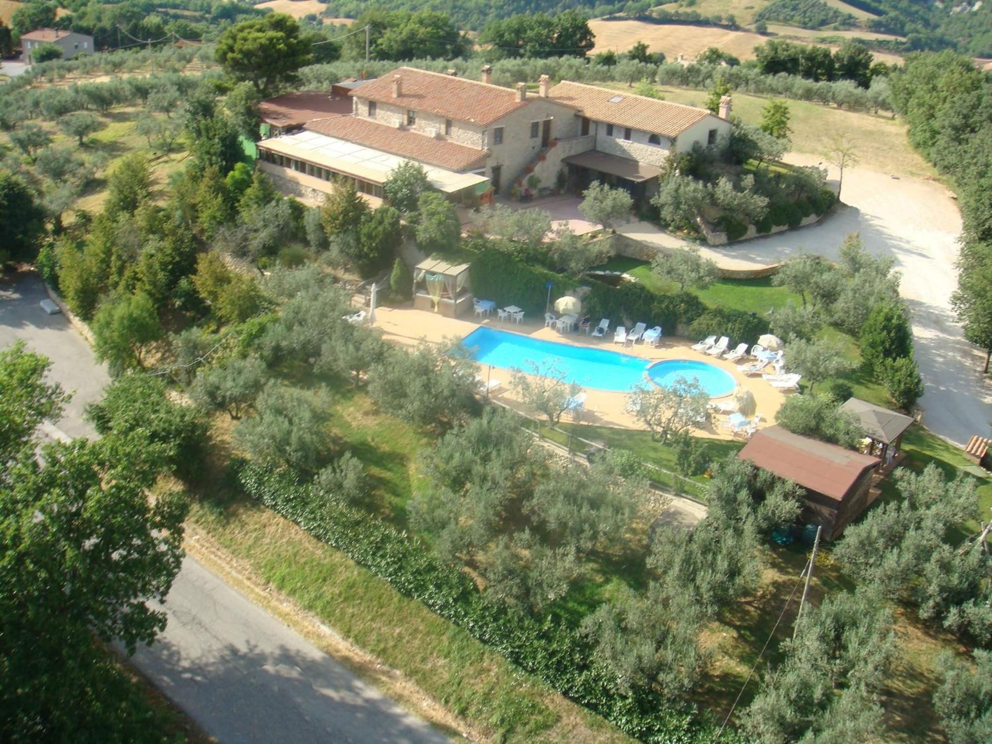 Agriturismo La Casella San Terenziano المظهر الخارجي الصورة